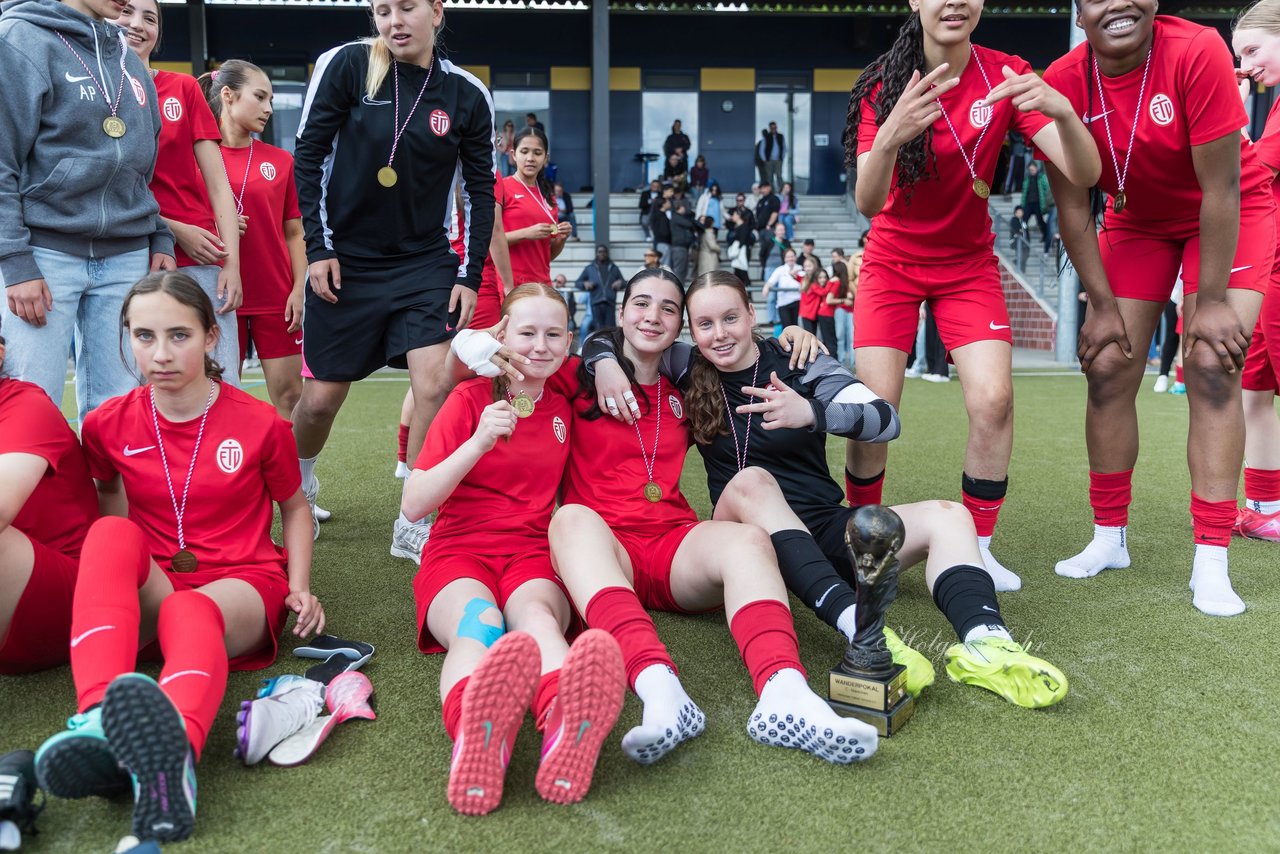 Bild 205 - wCJ Ballfreunde Pokal Finale  Altona 93 - Eimsbuetteler TV : Ergebnis: 0:2
